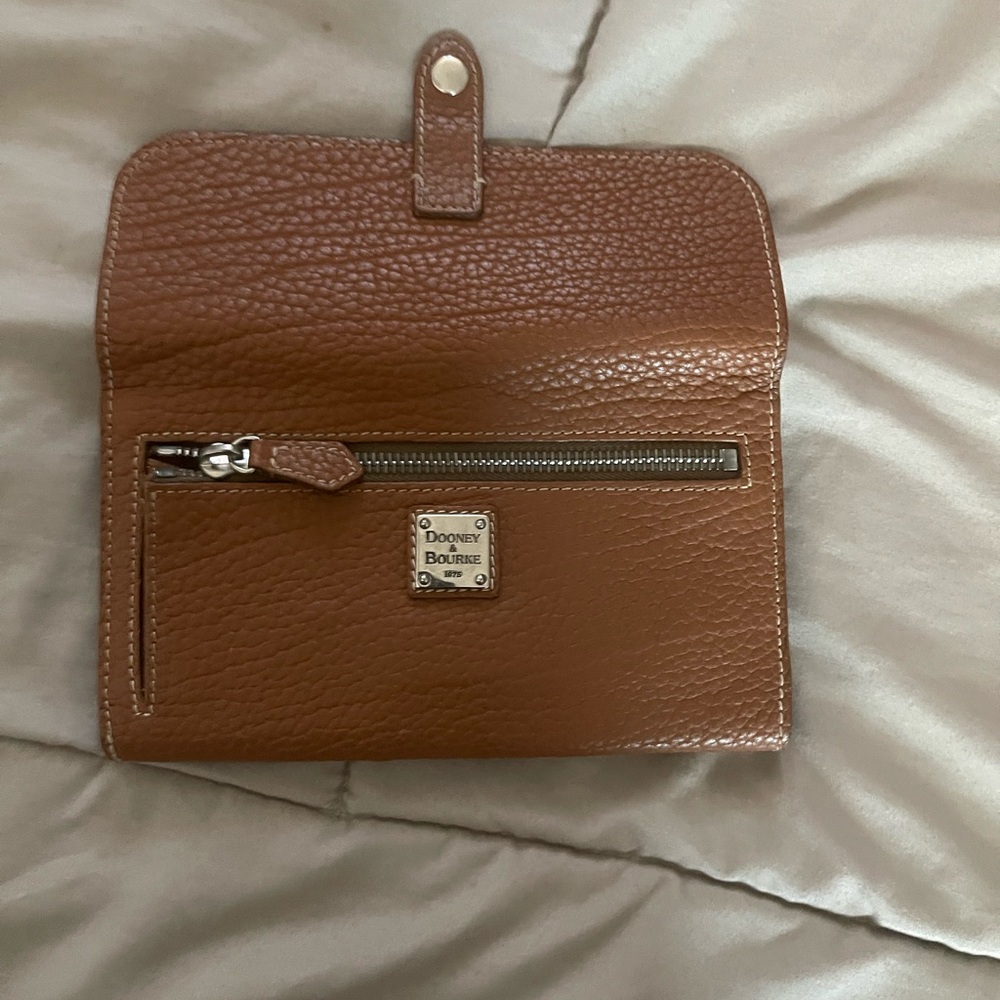Dooney & Bourke Tan Leather Wallet